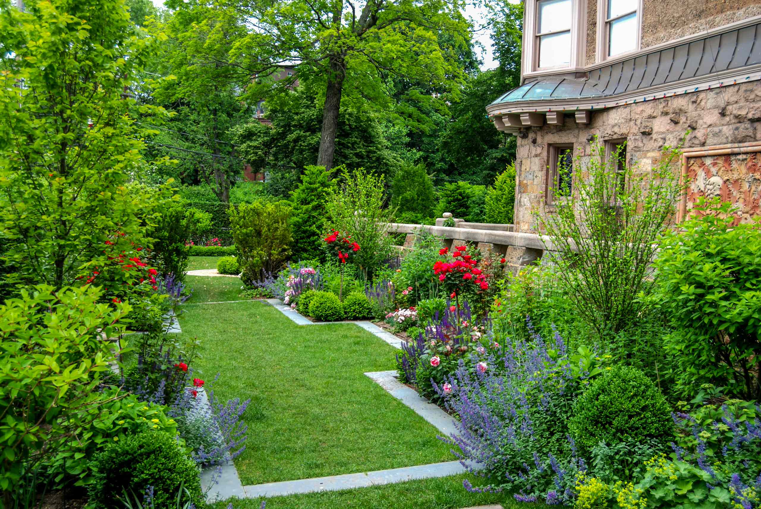 10 базовых элементов английского сада. английский стиль в ландшафтном дизайне. фото — ботаничка.ru