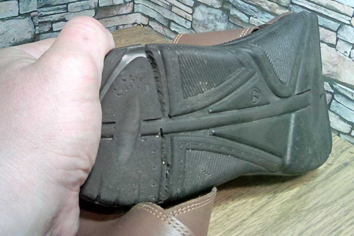 Как отремонтировать подошву обуви, если она лопнула: способы, обзор лучших марок клея