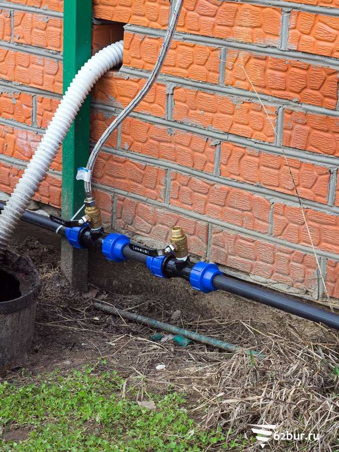 Монтаж водопровода из труб пнд и особенности их применения