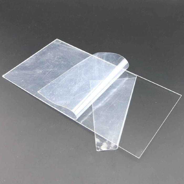Прозрачный пластик вместо стекла