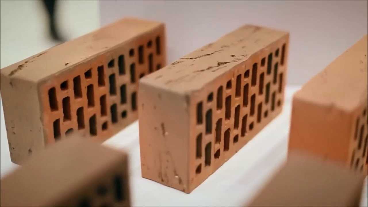 Как построить глинобитный, быстровозводимый каркасный дом своими руками: утепление глиной+солома — видео