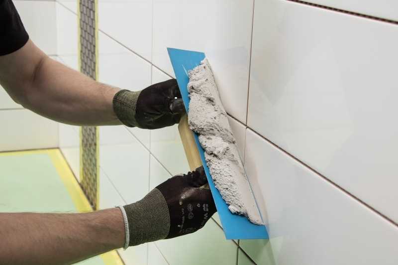Как отремонтировать плитку на полу
