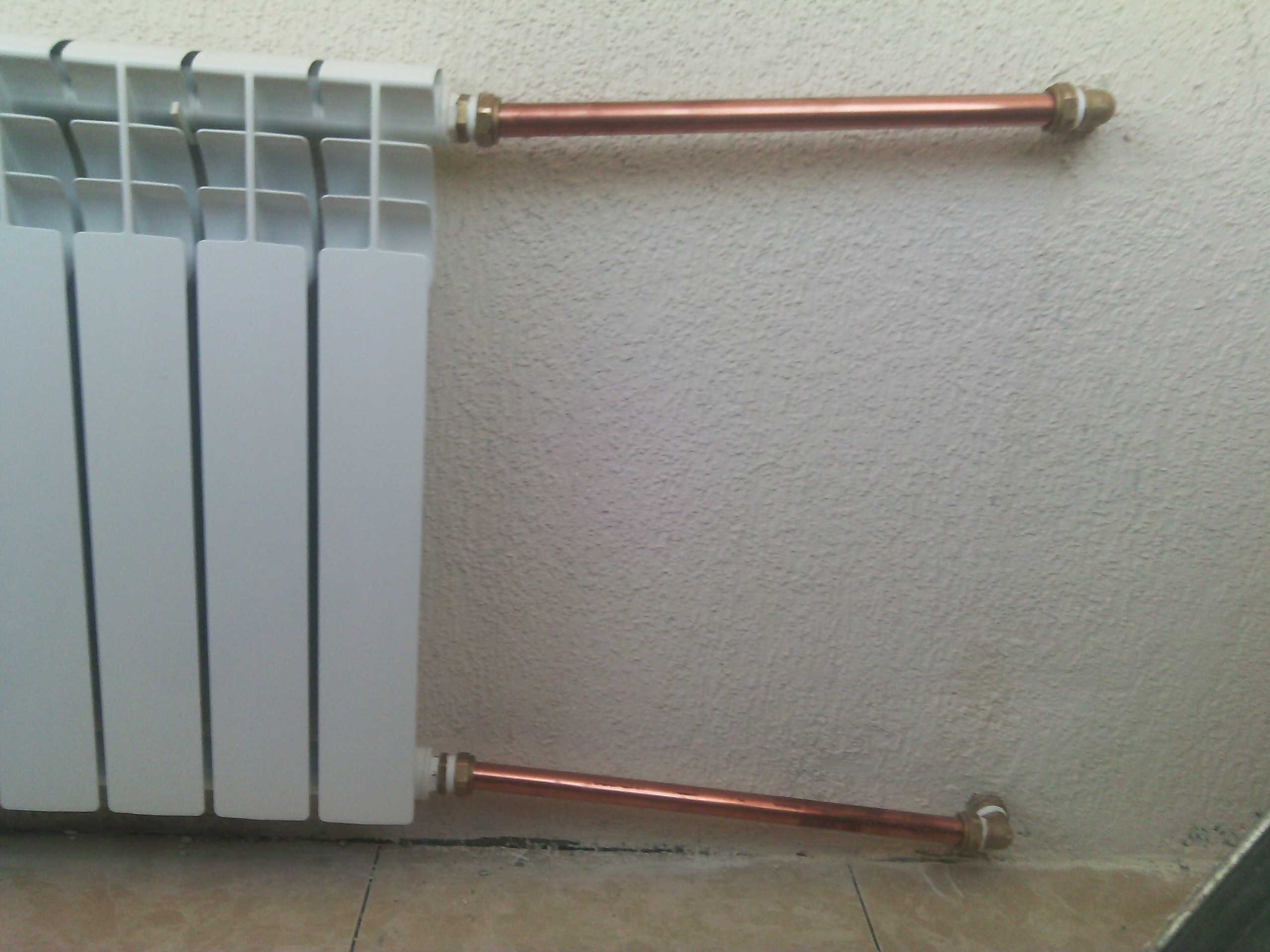 Радиатор отопления сверху горячий, а снизу холодный – как исправить ситуацию? почему радиатор сверху горячий, а снизу холодный: решаем проблему