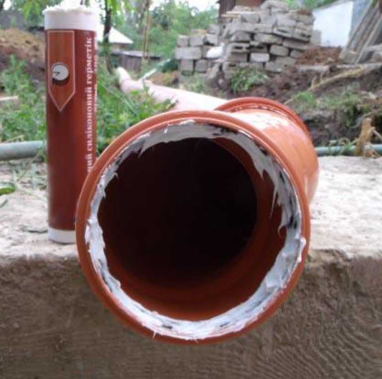Герметизация канализационных труб: виды, лучшие бренды