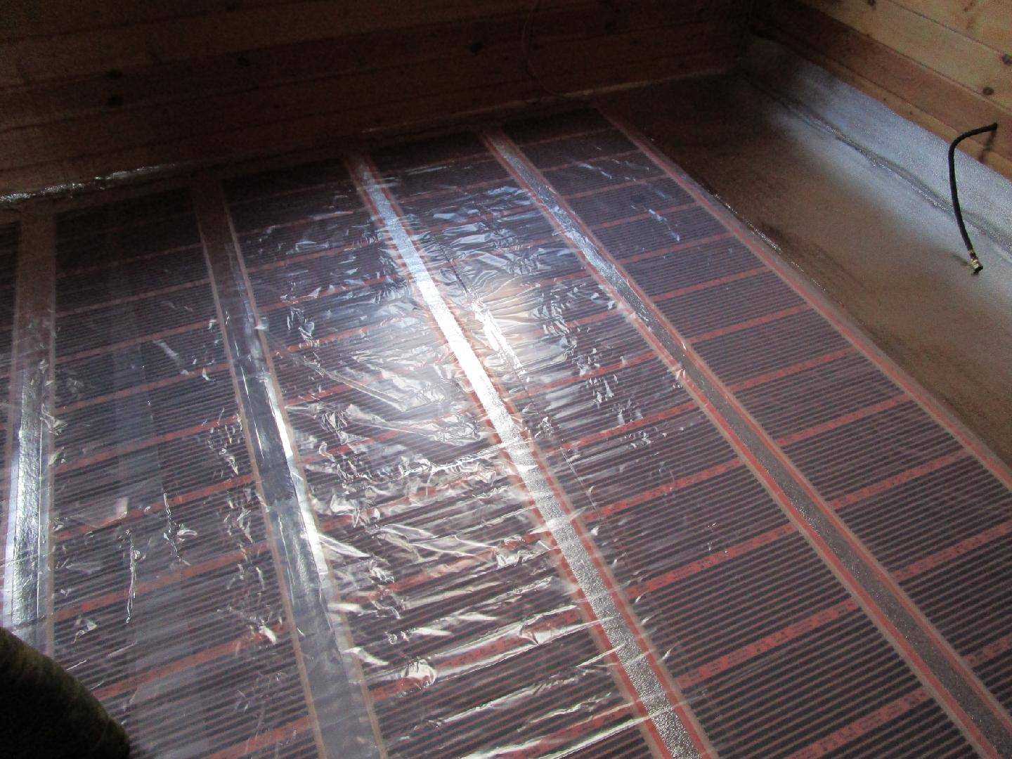 Тёплый пол на деревянный пол под линолеум - рассматриваем возможные варианты, монтаж ленточного теплого пола, подключение инфракрасного пола,как стелить теплый пленочный пол, как правильно подключить