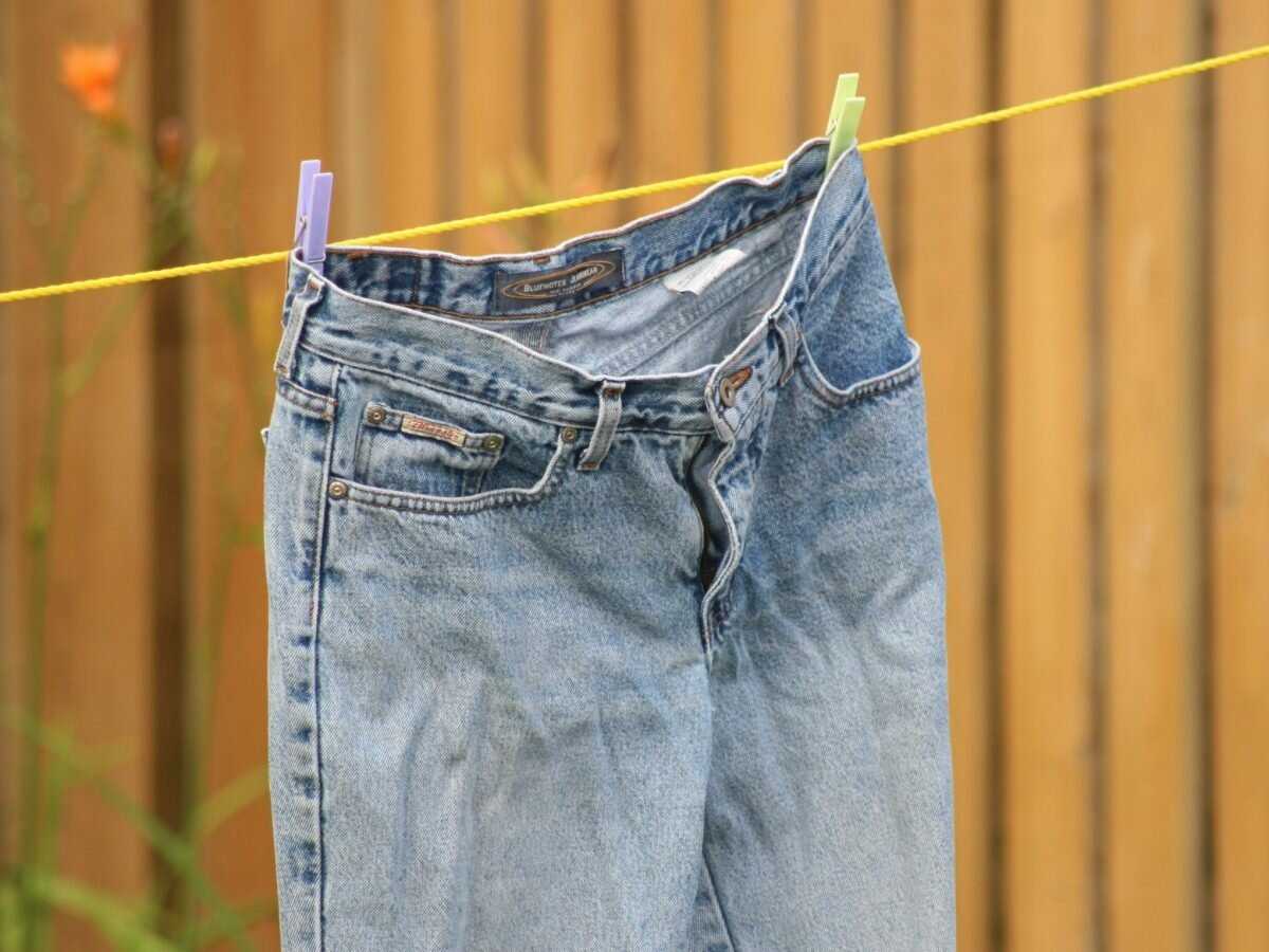 Как сделать, чтобы растянутые джинсы сели на размер?