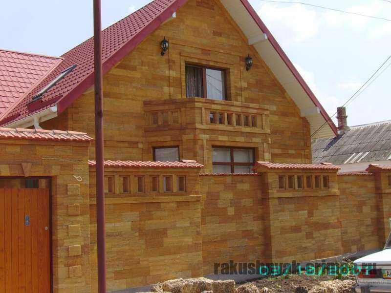 Камень ракушечник для дома — фото преимущества, особенности строительства и нюансы оформления фасада